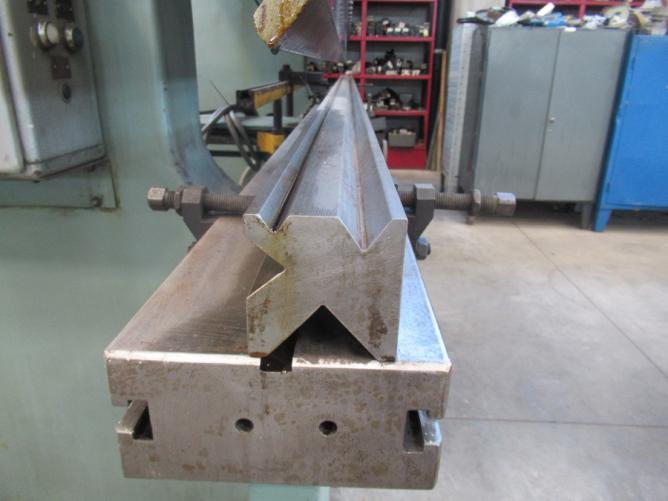 STANKOIMPORT И 1330 A